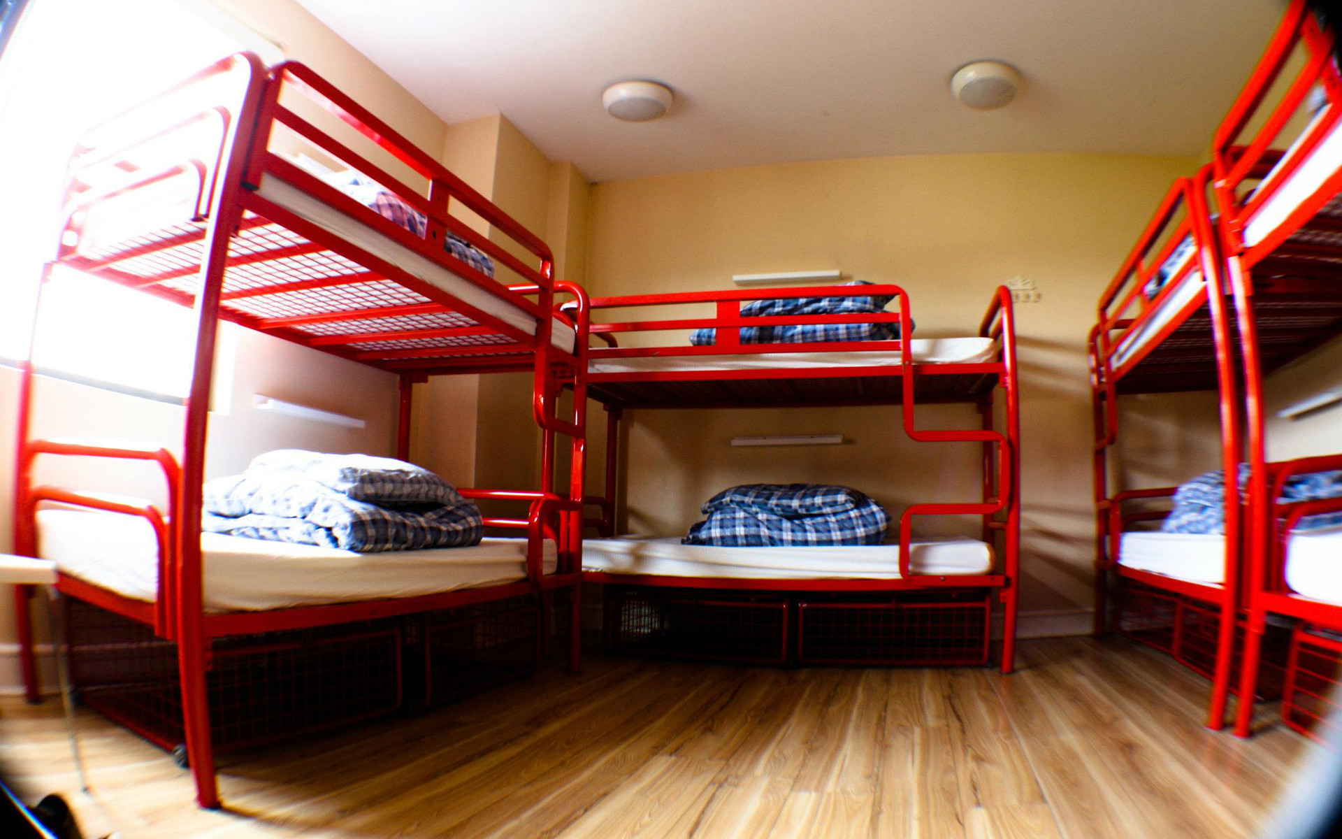 5 Ways To Sleep In A Party Hostel TravelVersed