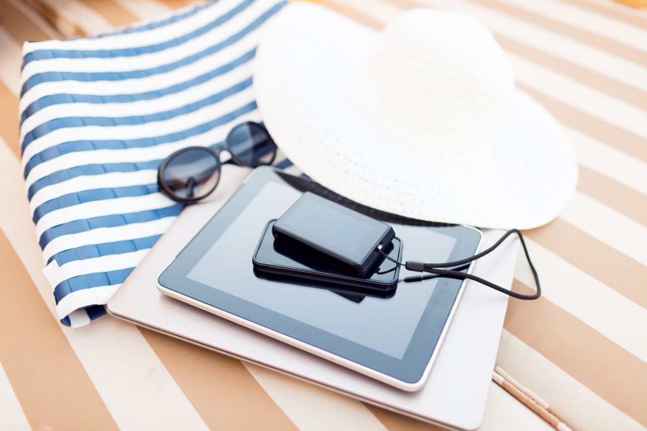 5 Travel Gadgets for Your Next Beach Vacation TravelVersed